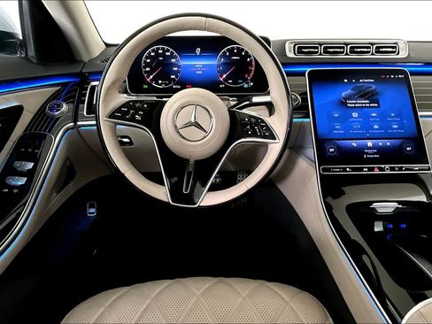 Used 2025 Mercedes-Benz S 580 4MATIC Sedan image 6