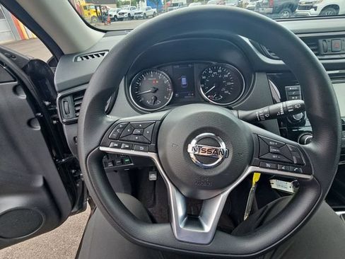 Used 2019 Nissan Rogue S AWD/4WD image 36