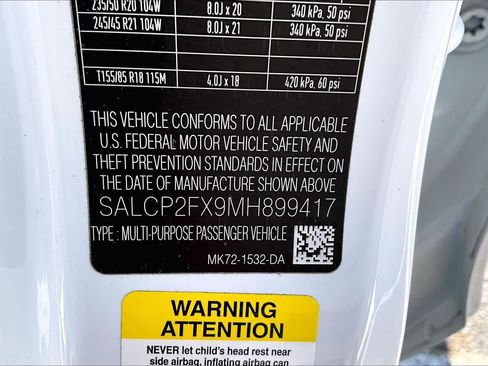 Used 2021 Land Rover Discovery Sport SE image 33