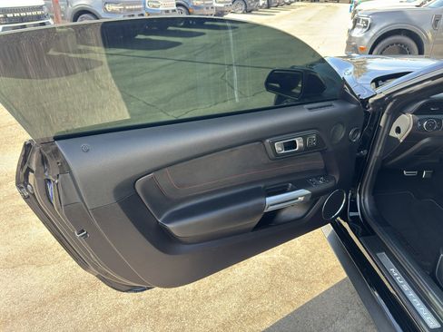 Used 2019 Ford Mustang GT Premium w/ Equipment Group 401A RWD image 7