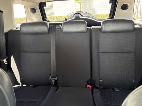 Used 2010 Toyota FJ Cruiser 4WD image 24