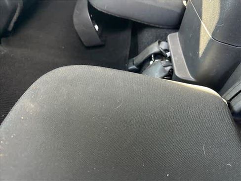 Certified 2025 Nissan Frontier SV RWD image 14