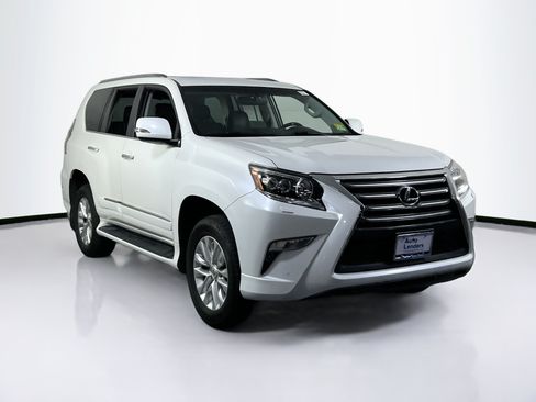 Used 2019 Lexus GX 460 Premium AWD/4WD image 3