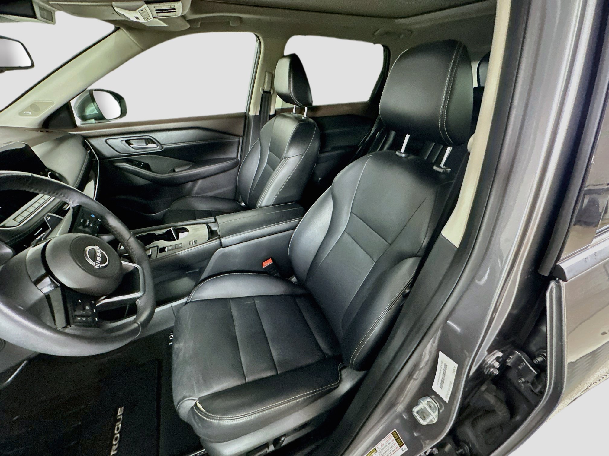 Used 2023 Nissan Rogue SL w/ SL Premium Package FWD image 13