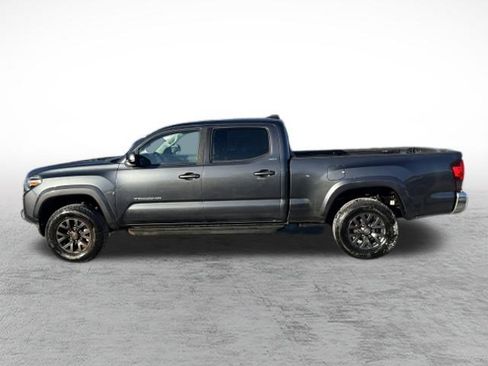Certified 2022 Toyota Tacoma SR5 image 8