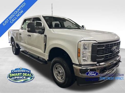New 2026 Ford F250 4x4 Crew Cab Super Duty image 6