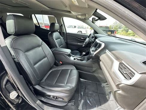 Used 2018 GMC Acadia SLT image 22