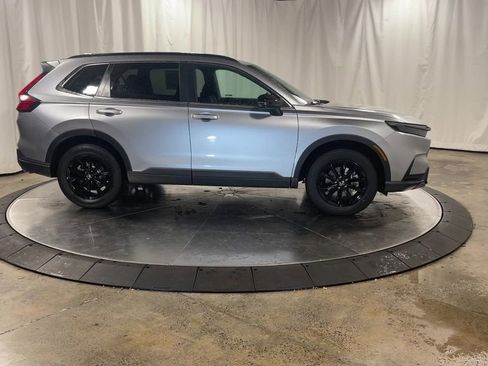 Used 2024 Honda CR-V Sport image 3