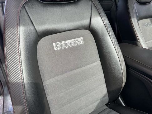 Used 2016 GMC Canyon SLE w/ All Terrain Package image 5