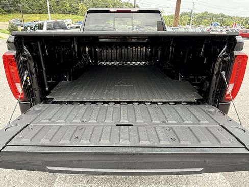 Used 2019 GMC Sierra 1500 SLT w/ SLT Premium Package AWD/4WD image 13