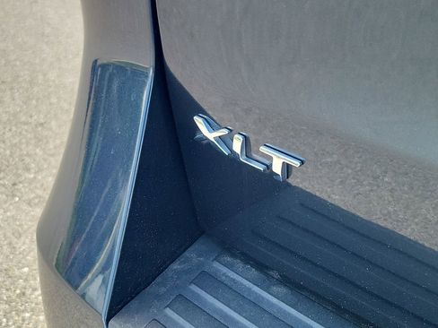 Used 2024 Ford Expedition Max XLT image 14