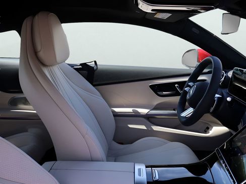New 2026 Mercedes-Benz CLE 450 4MATIC Coupe image 8