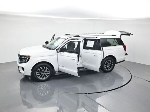 Certified 2025 Ford Expedition Max Platinum AWD/4WD image 47