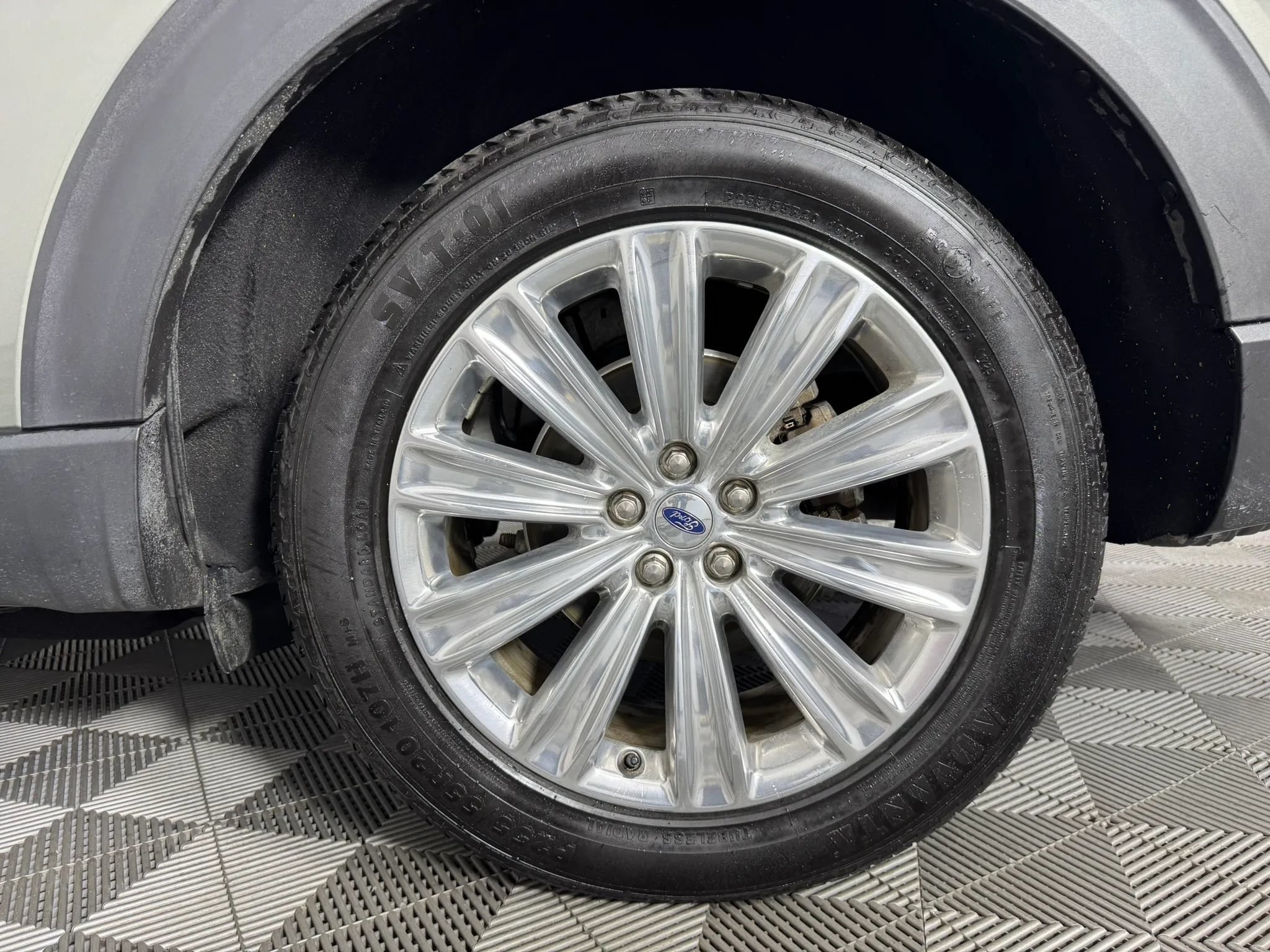 Used 2020 Ford Explorer Limited AWD/4WD image 49