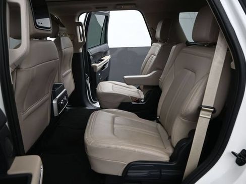 Used 2022 Ford Expedition Limited AWD/4WD image 14