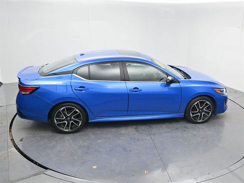 Used 2024 Nissan Sentra SR w/ SR Premium Package image 48