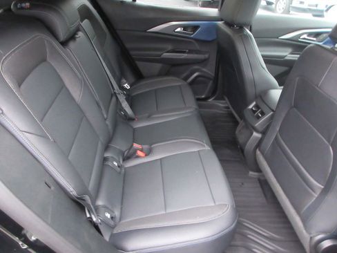 New 2026 Chevrolet Equinox EV LT image 17