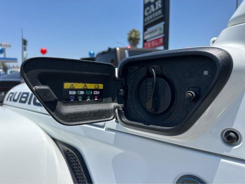 Used 2021 Jeep Wrangler Unlimited Rubicon 4xe w/ Dual Top Group image 43