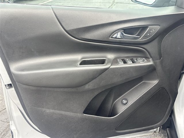 Used 2020 Chevrolet Equinox LT w/ Driver Convenience Package FWD image 21