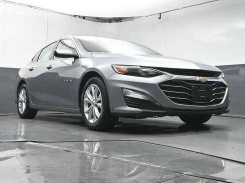 Used 2023 Chevrolet Malibu LT FWD image 32