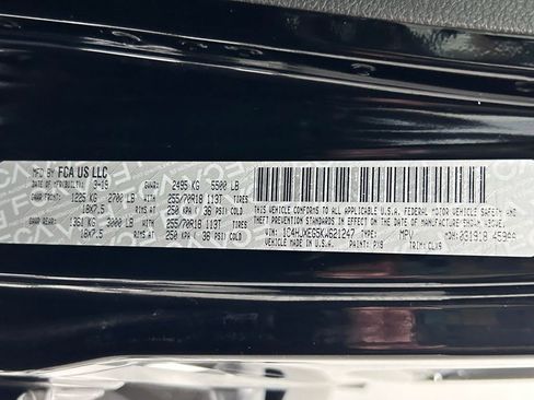 Used 2019 Jeep Wrangler Unlimited Sahara image 22