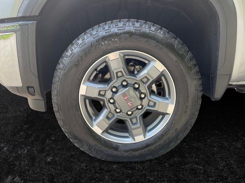 New 2026 GMC Sierra 3500 SLT AWD/4WD image 10