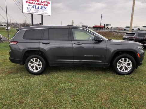 Used 2023 Jeep Grand Cherokee L Limited image 14