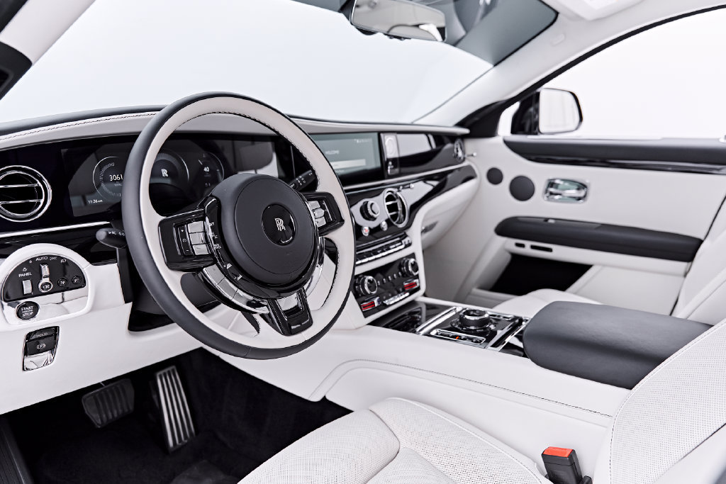 Used 2026 Rolls-Royce Ghost AWD/4WD image 2