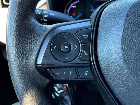 Used 2023 Toyota RAV4 LE image 17