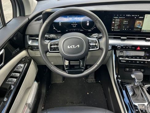 Used 2024 Kia Carnival SX Prestige image 14