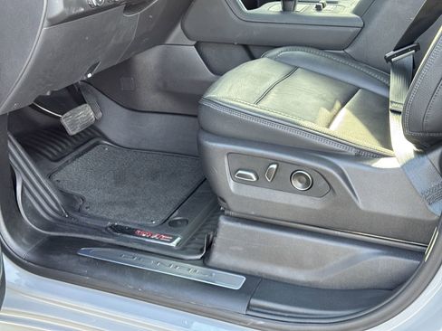 Used 2025 GMC Sierra 1500 Denali w/ Denali Reserve Package image 17