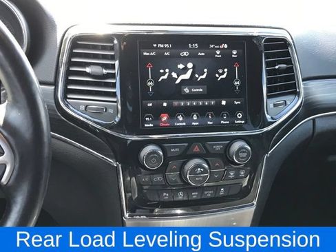 Used 2022 Jeep Grand Cherokee Limited w/ Technology Group AWD/4WD image 9