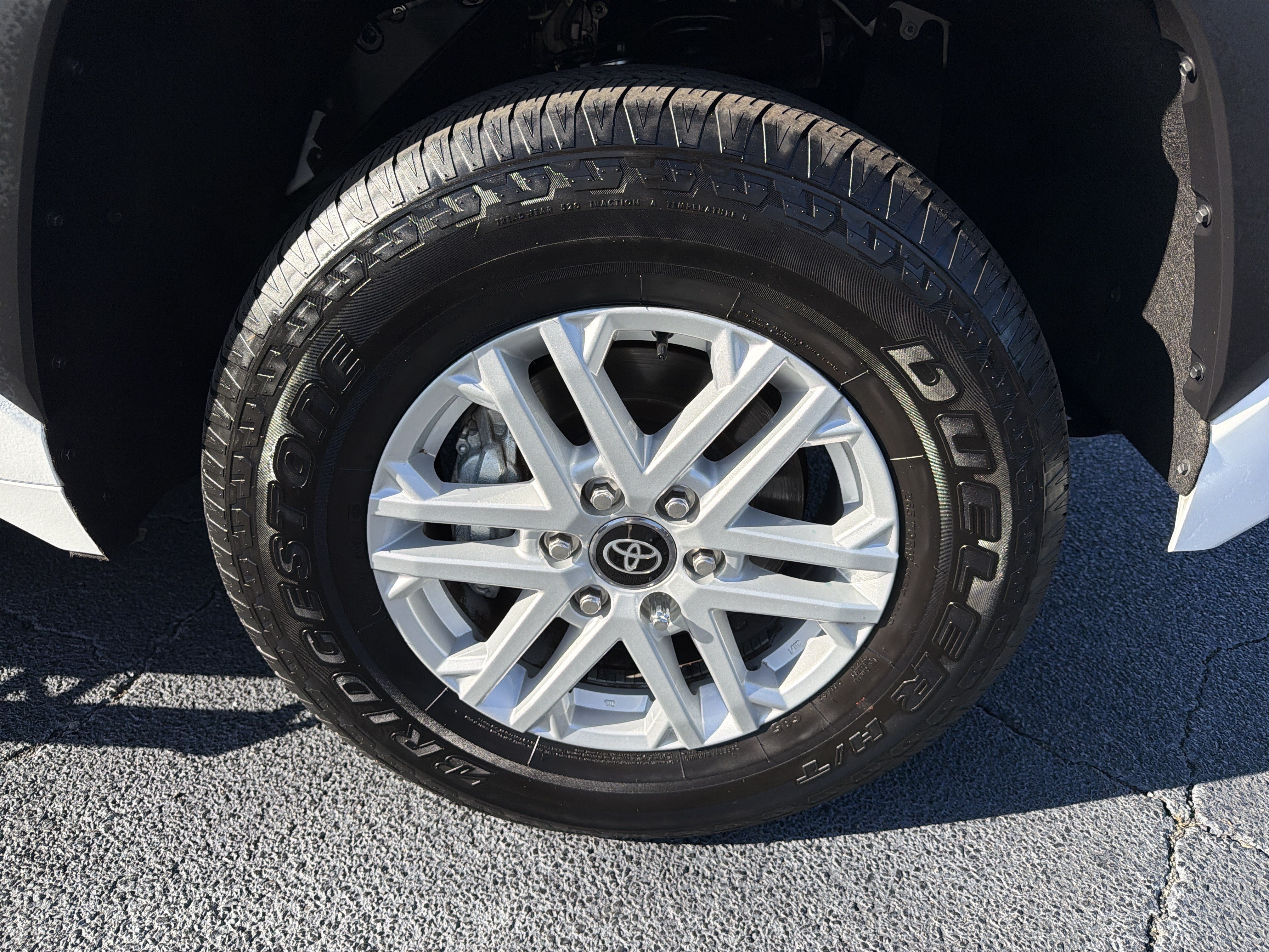 Used 2025 Toyota Tundra SR5 AWD/4WD image 27