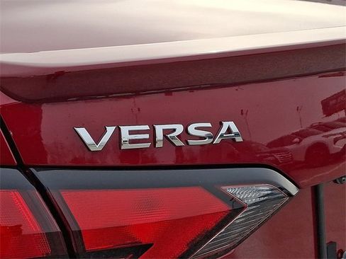 New 2025 Nissan Versa SR w/ Trunk Package image 16