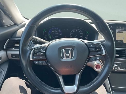 Used 2019 Honda Accord Touring image 15