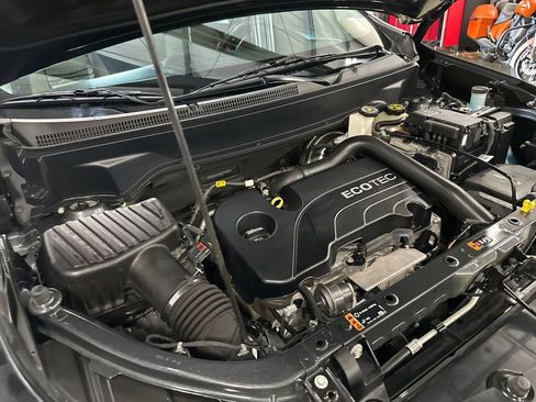 Used 2019 Chevrolet Equinox LT image 96