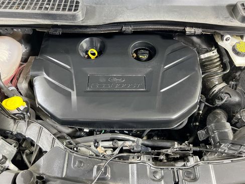 Used 2019 Ford Escape Titanium image 30