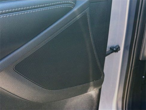 Used 2020 Kia Sorento L image 24