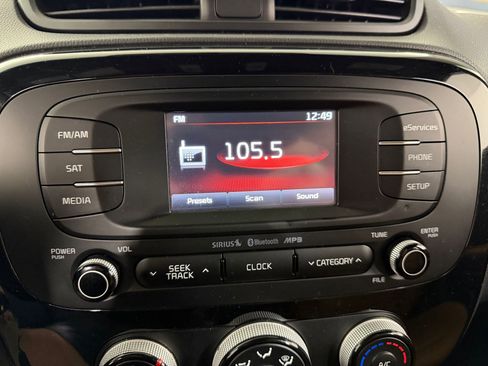 Used 2015 Kia Soul ! w/ Umber Package 1 FWD image 16