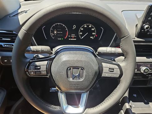 New 2025 Honda Pilot Touring image 16