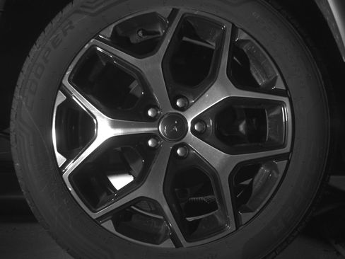 Used 2025 Jeep Compass Limited image 15