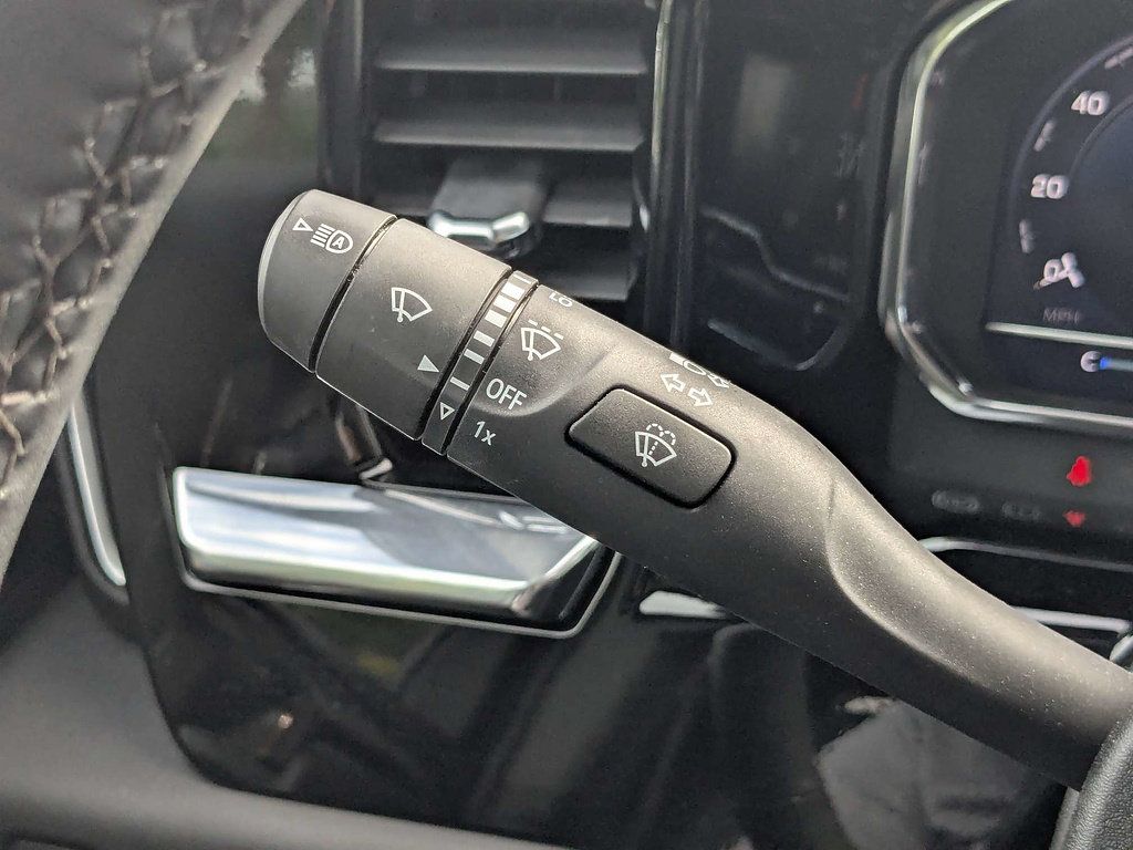 Used 2024 Chevrolet Silverado 1500 LT AWD/4WD image 26