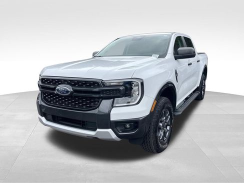 Certified 2024 Ford Ranger XLT w/ FX4 Off-Road Package AWD/4WD image 9