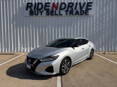 Used 2020 Nissan Maxima 3.5 SV w/ Floor Mat Group