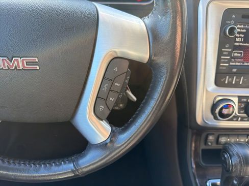 Used 2016 GMC Acadia SLT image 26