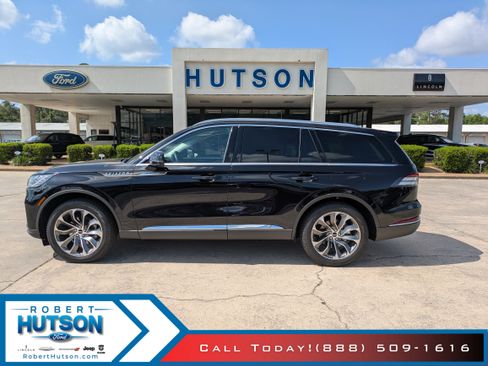 New 2025 Lincoln Aviator Reserve image 1