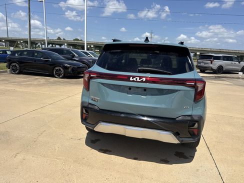 Certified 2024 Kia Seltos EX AWD/4WD image 13
