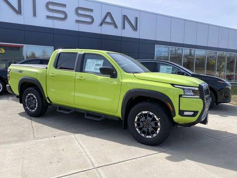 New 2026 Nissan Frontier PRO-4X w/ Pro-4x Convenience Package AWD/4WD image 2