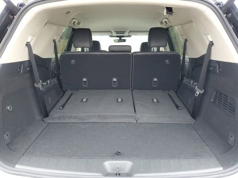 New 2025 Nissan Pathfinder SL image 7