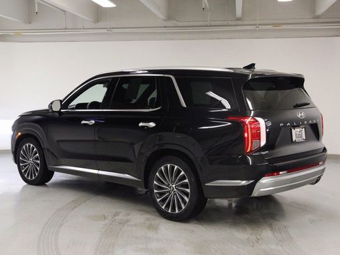 Used 2024 Hyundai Palisade Calligraphy image 8